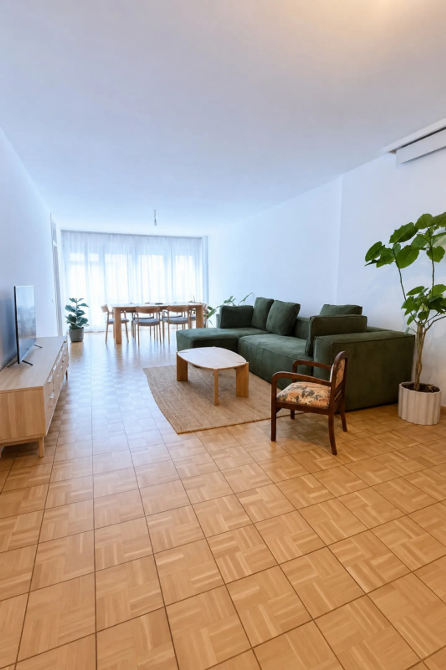 Prise en charge du contrat de location 1er août 2026 - Appartement 6 pièces au 2ème étage - Photo 2 sur 14