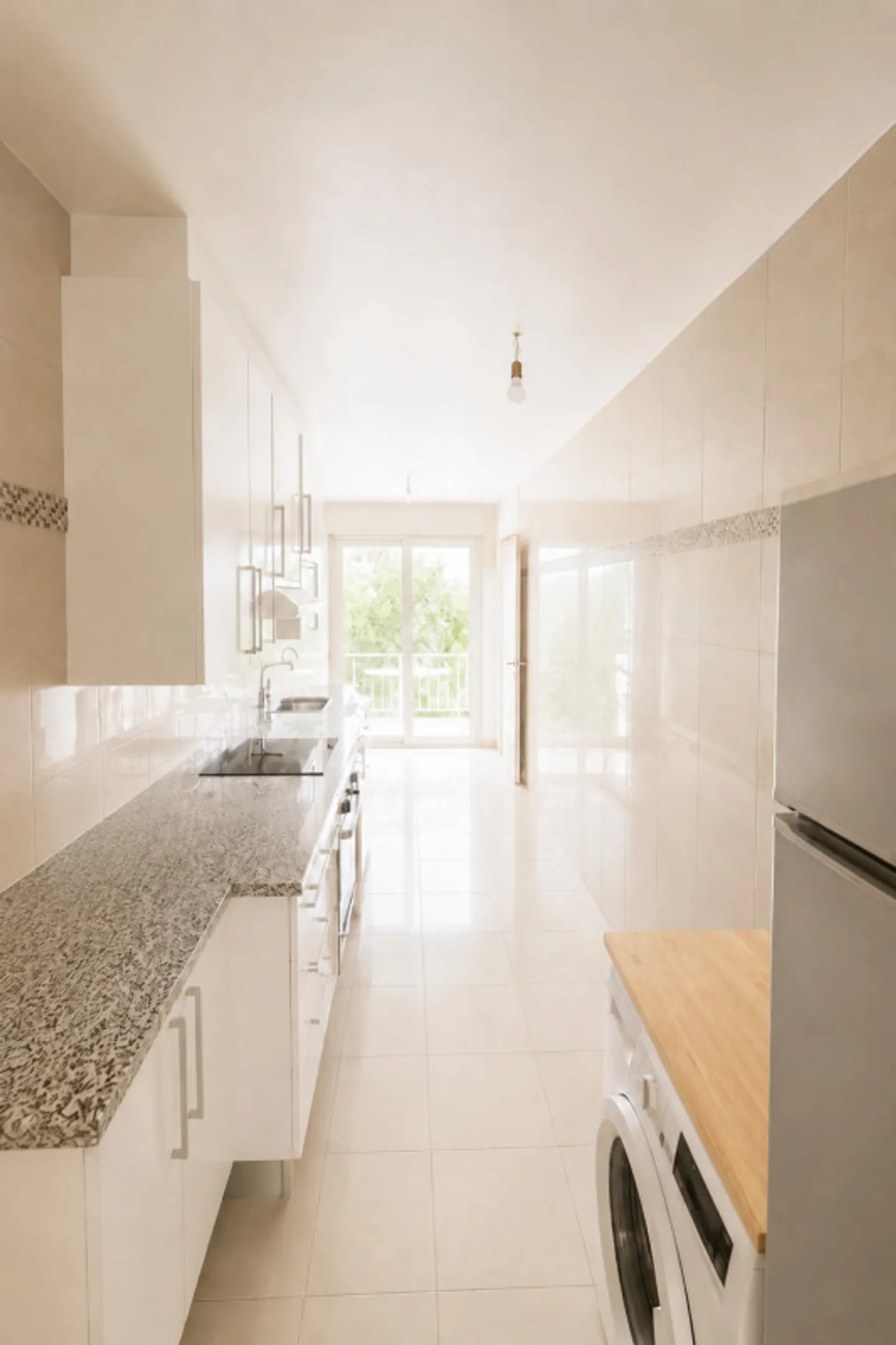 Prise en charge du contrat de location 1er août 2026 - Appartement 6 pièces au 2ème étage - Photo 5 sur 14