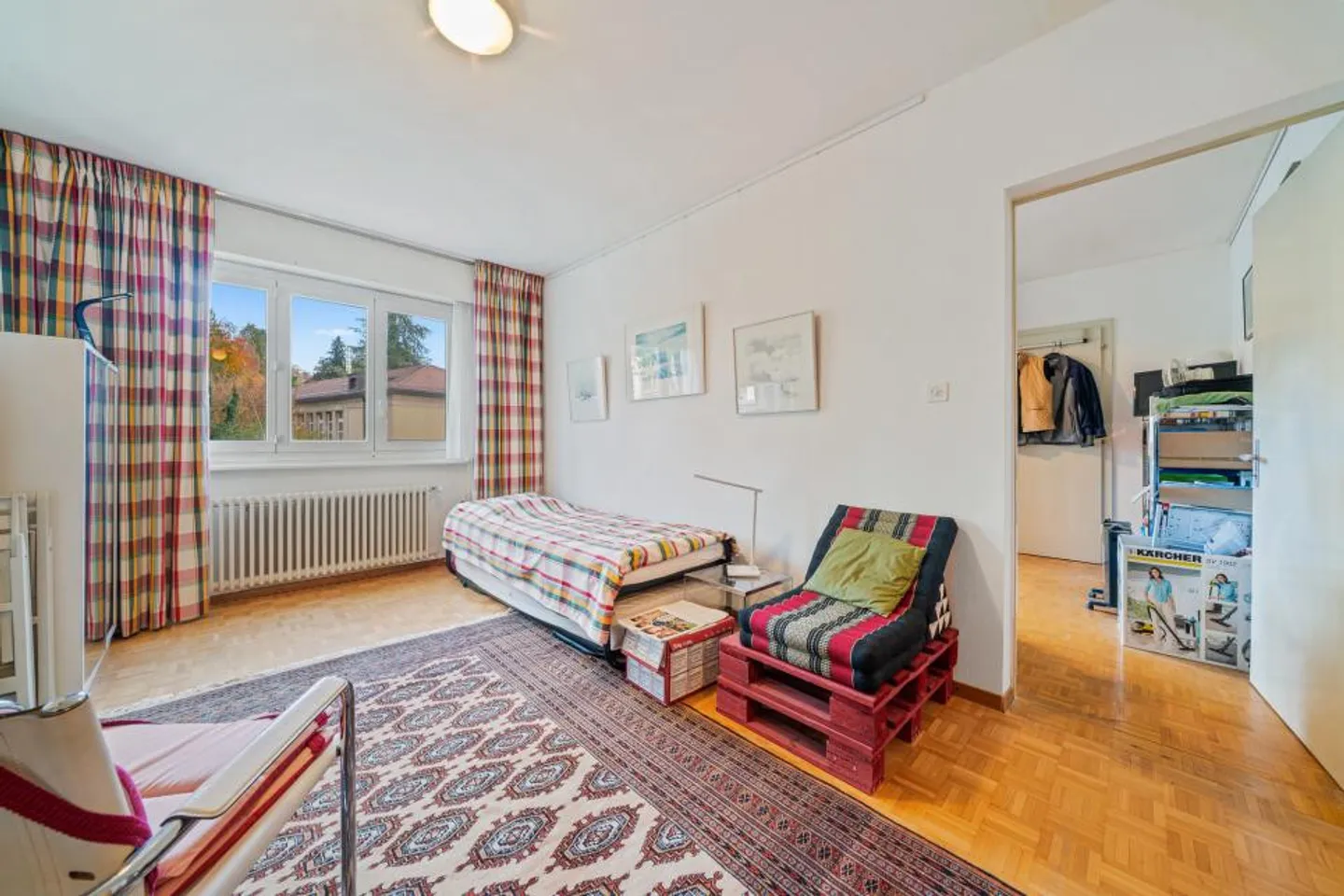 2.5 Room Apartment - Photo 2 of 4