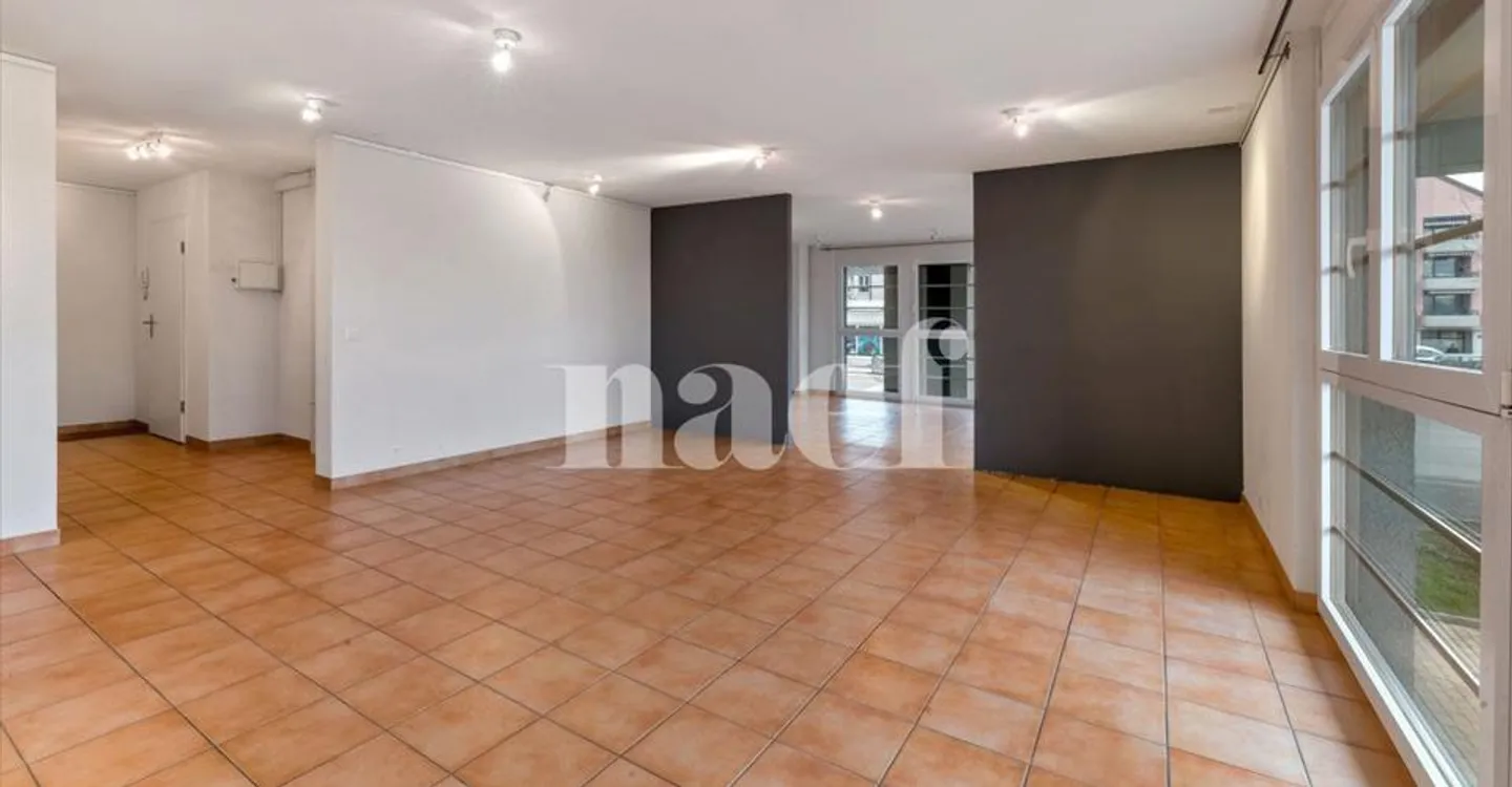 Bureau à louer - Photo 1 sur 5