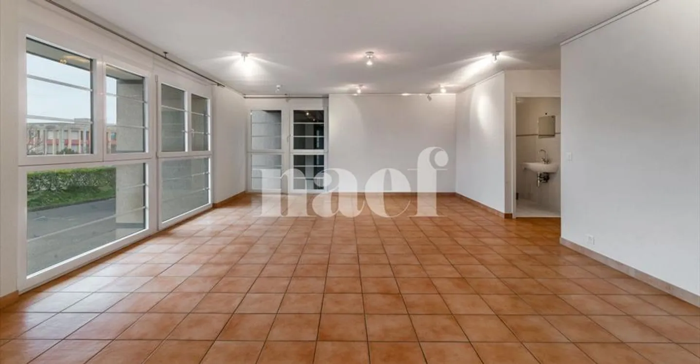 Bureau à louer - Photo 2 sur 5