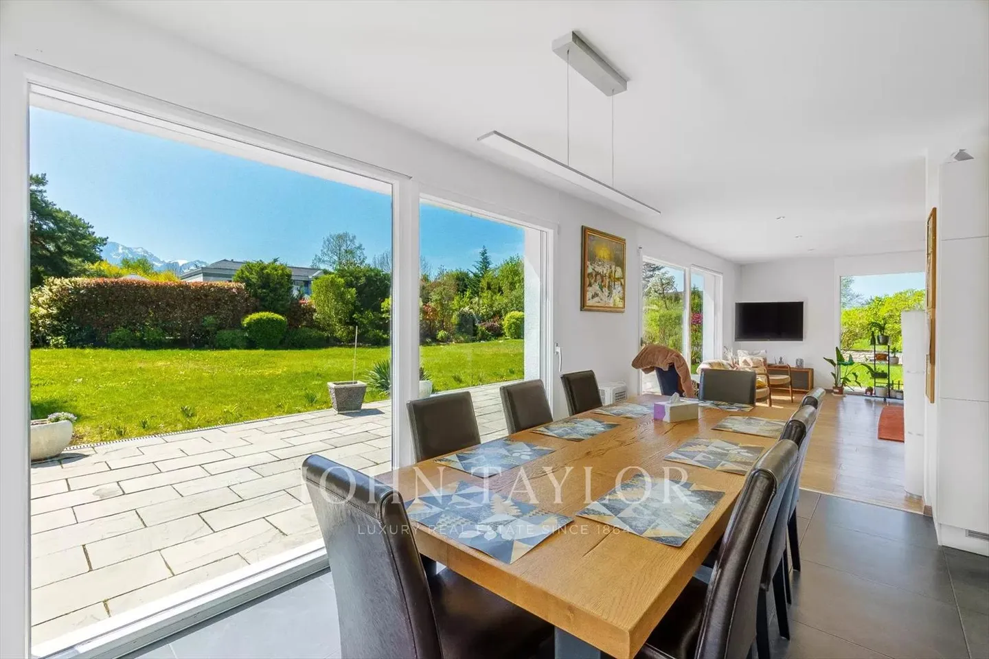 CO-EXKLUSIVITÄT! Freistehende Villa in prestigeträchtiger Nachbarschaft - Foto 5 von 13