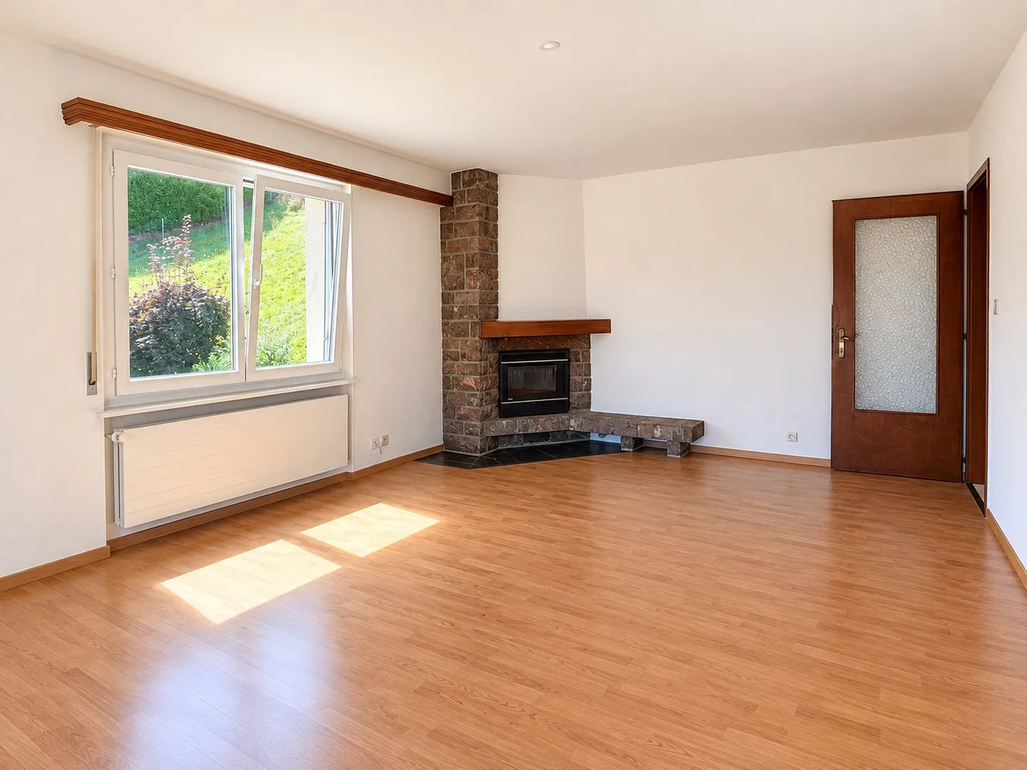 Charmante Wohnung mit Terrasse - Foto 1 von 10