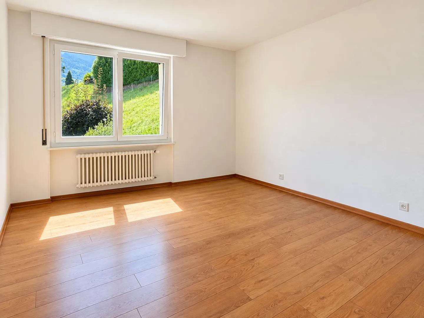 Charmante Wohnung mit Terrasse - Foto 3 von 10