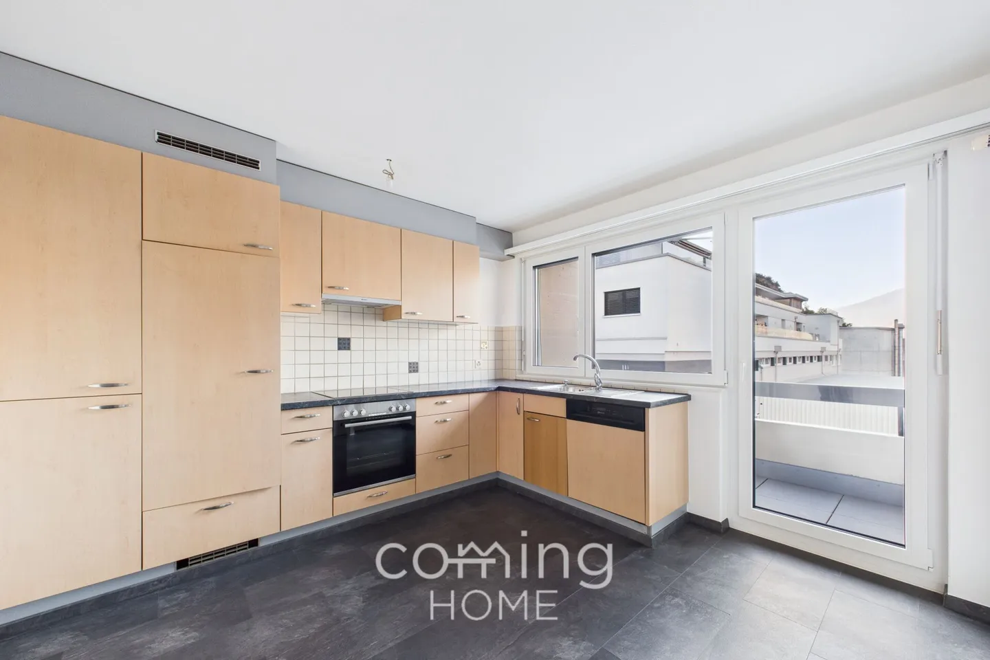 Central 4.5-room flat in Visp - newly renovated and with a sunny balcony - Photo 3 of 13