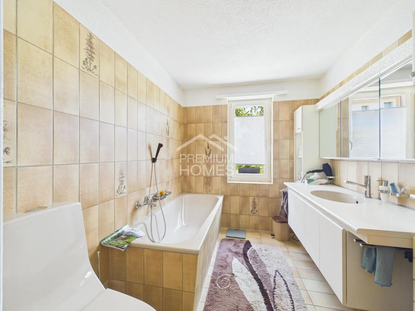 Dreamlike single-family house with unobstructed panoramic view - Photo 6 of 9