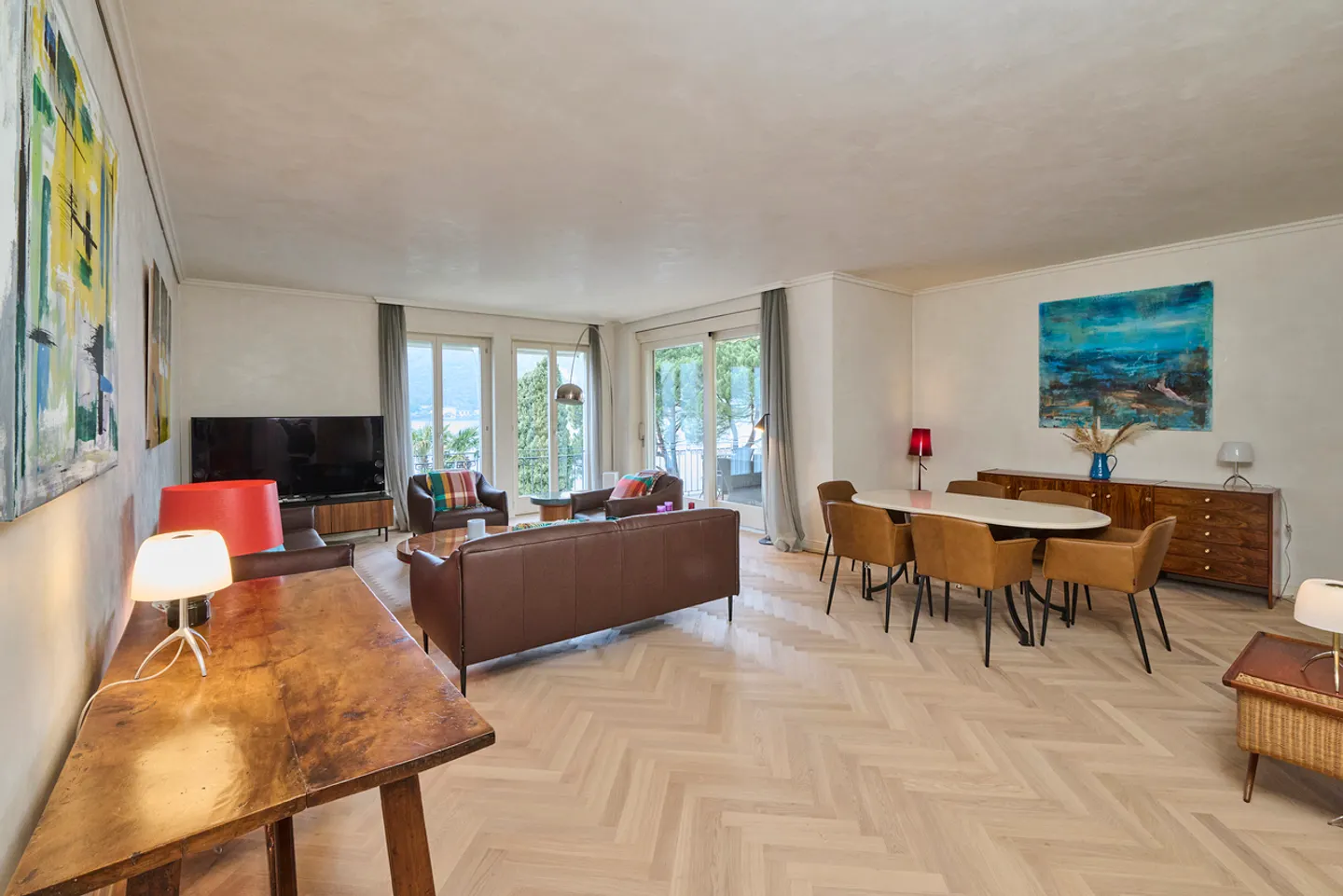 Appartement incontournable dans une résidence pieds-dans-l'eau avec place de bateau - Photo 4 sur 13