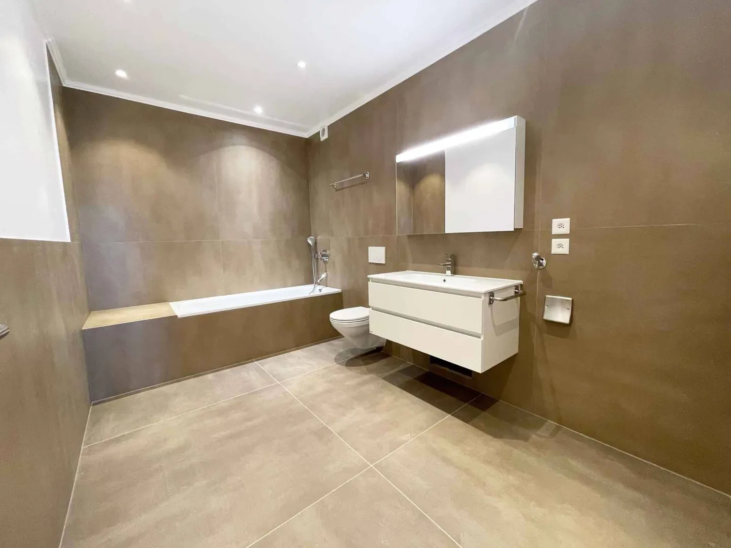 Charmante 4.5 Zimmer Wohnung - Foto 5 von 6