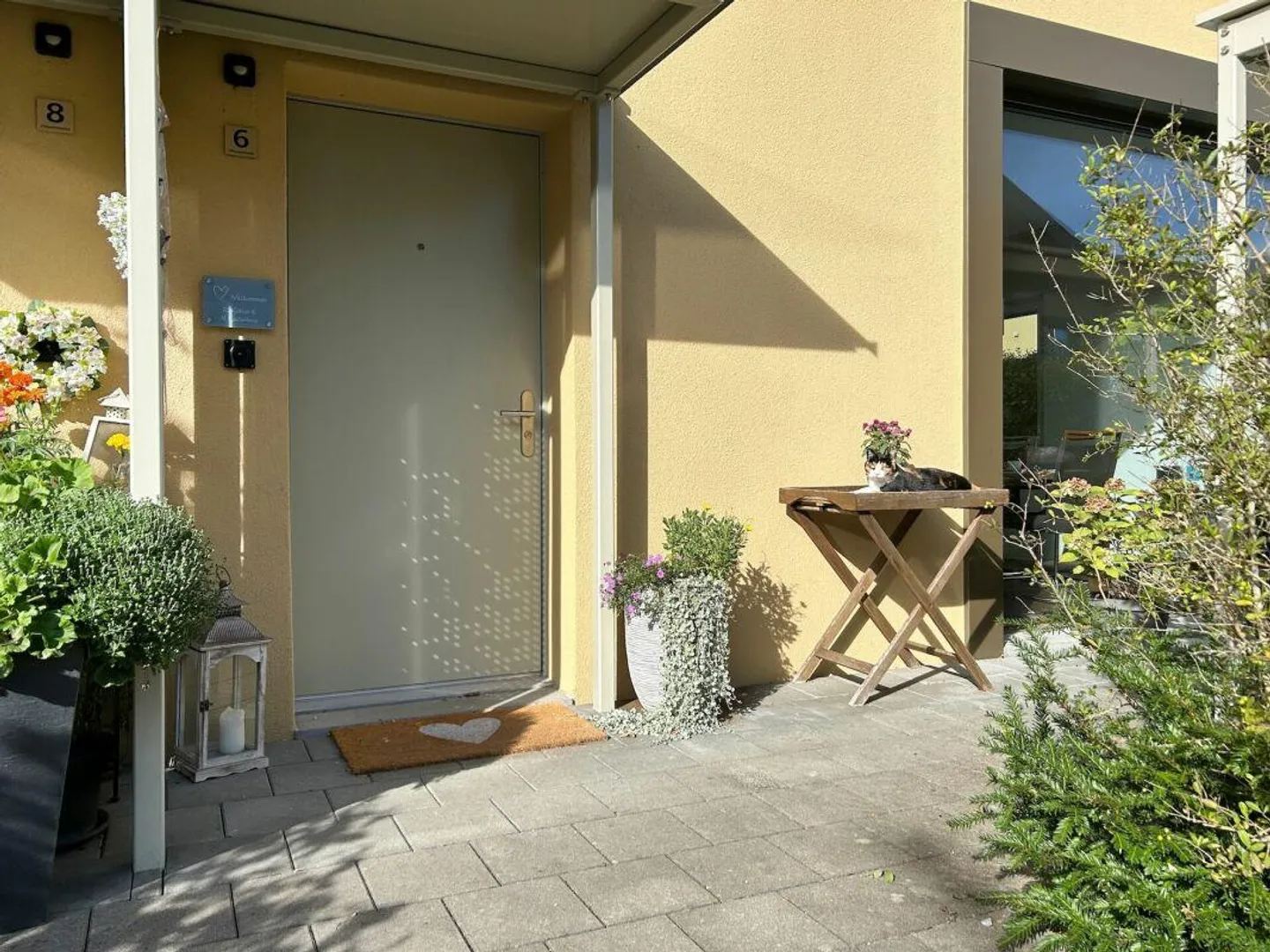 Casa unifamiliare a schiera di 6,5 stanze con manutenzione facile... - Foto 2 di 30
