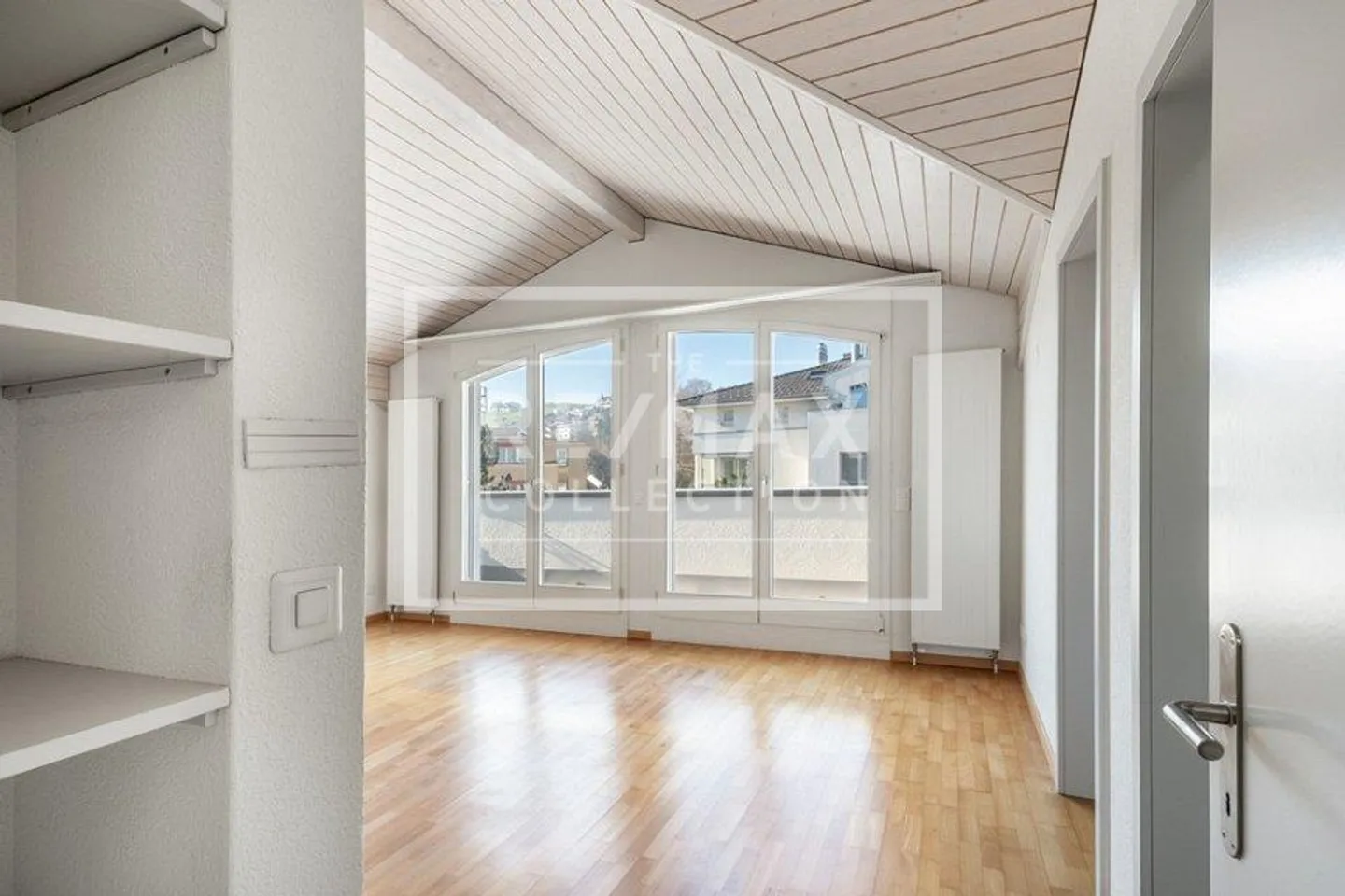 Una casa sopra i tetti di Küssnacht – Vivere come in una casa unifamiliare - Foto 10 di 13