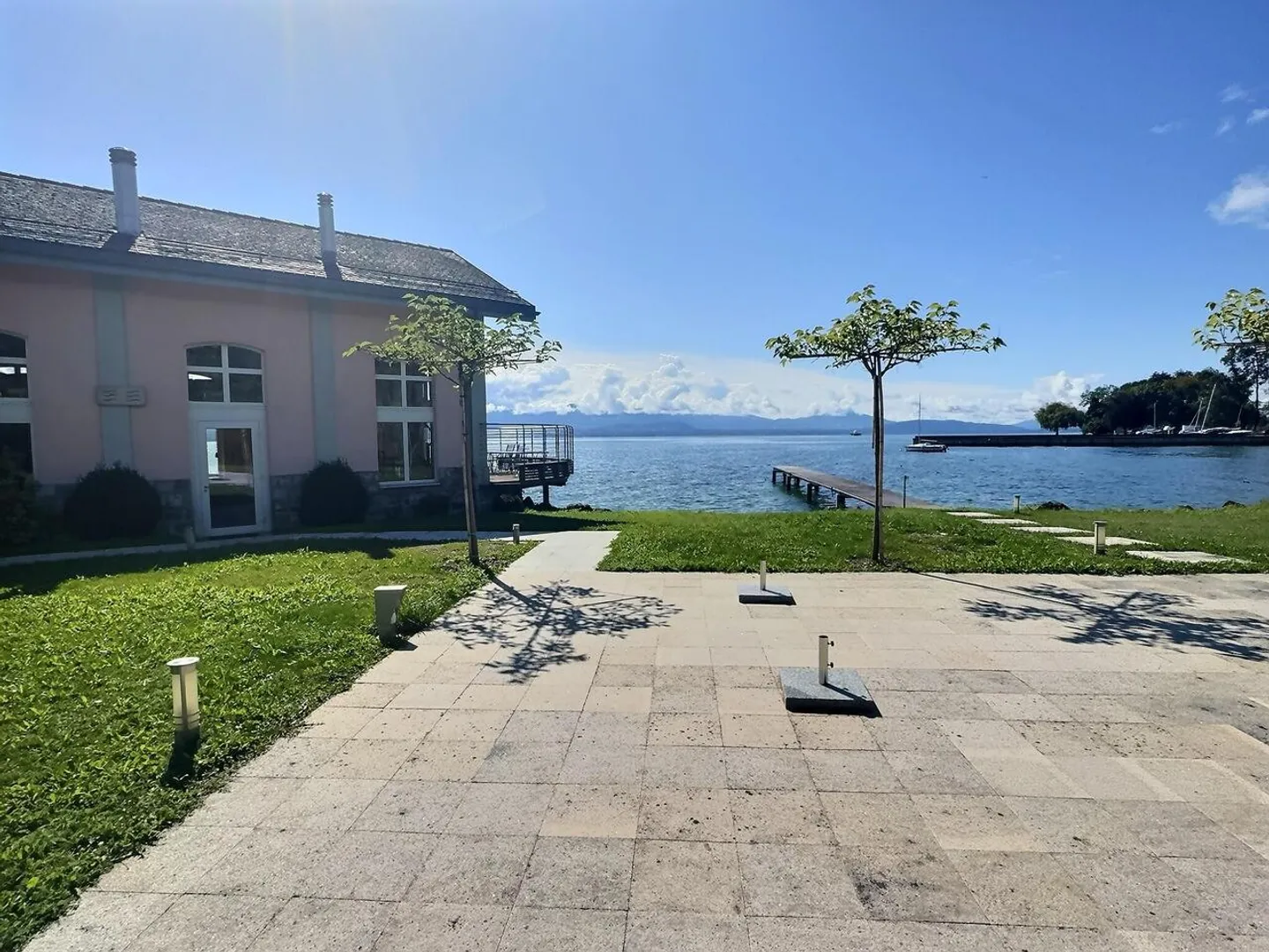 AUSGEZEICHNETE IMMOBILIE!! Großes Apartment in besetzter Leibrente ohne Miete. Blick auf den See und den Hafen - Foto 24 von 26