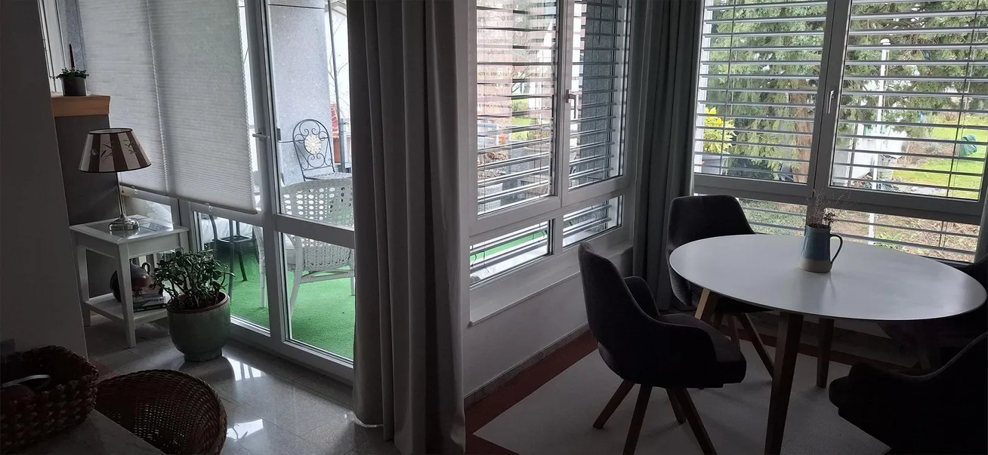 Petite appartement 2 pièces avec balcon et grande terrasse dans la verdure - Photo 6 sur 13