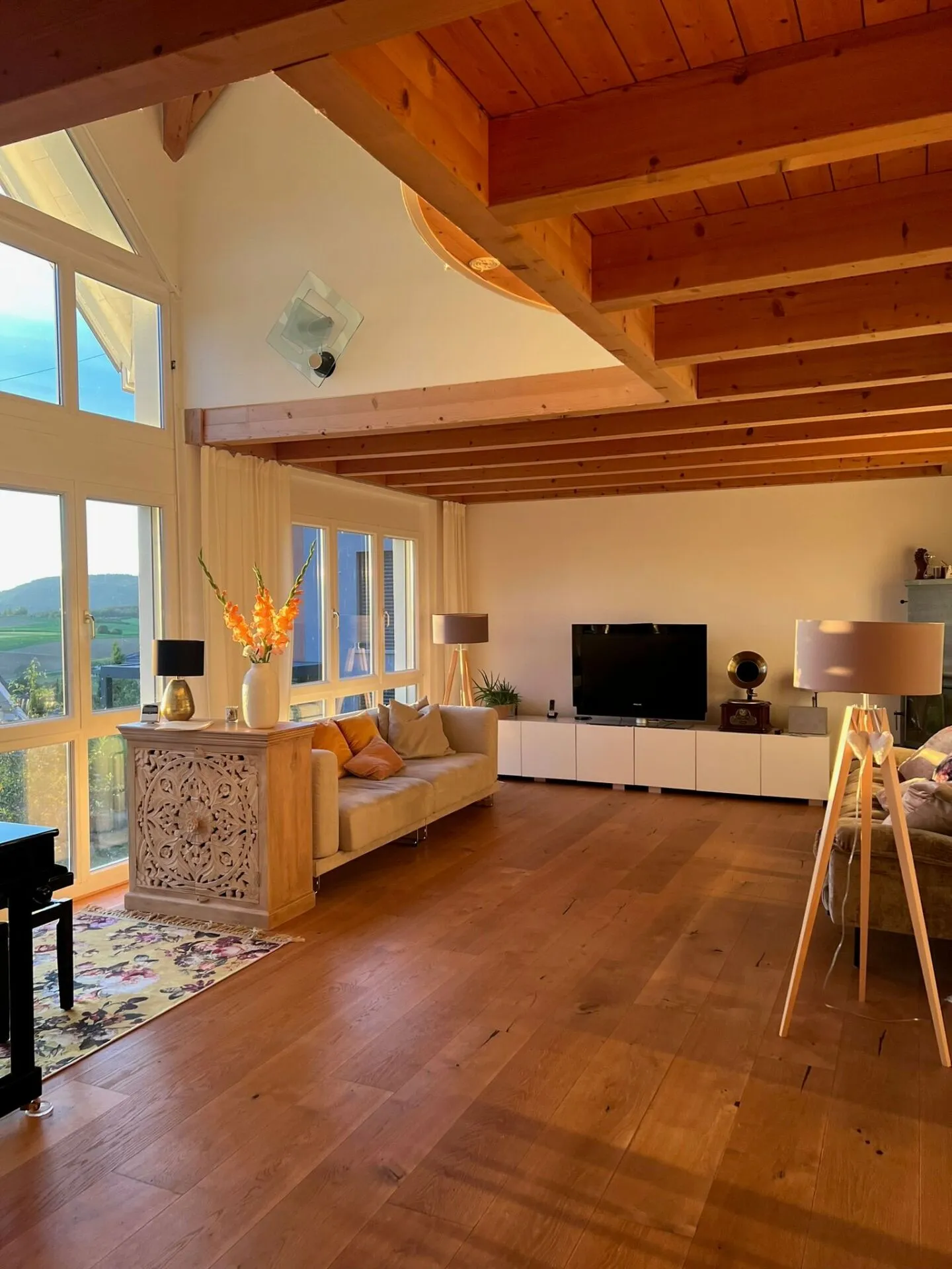 Casa unifamiliare originale di 6,5 stanze in posizione da sogno - Foto 5 di 14