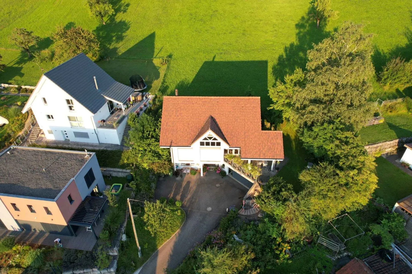 Casa unifamiliare originale di 6,5 stanze in posizione da sogno - Foto 2 di 14