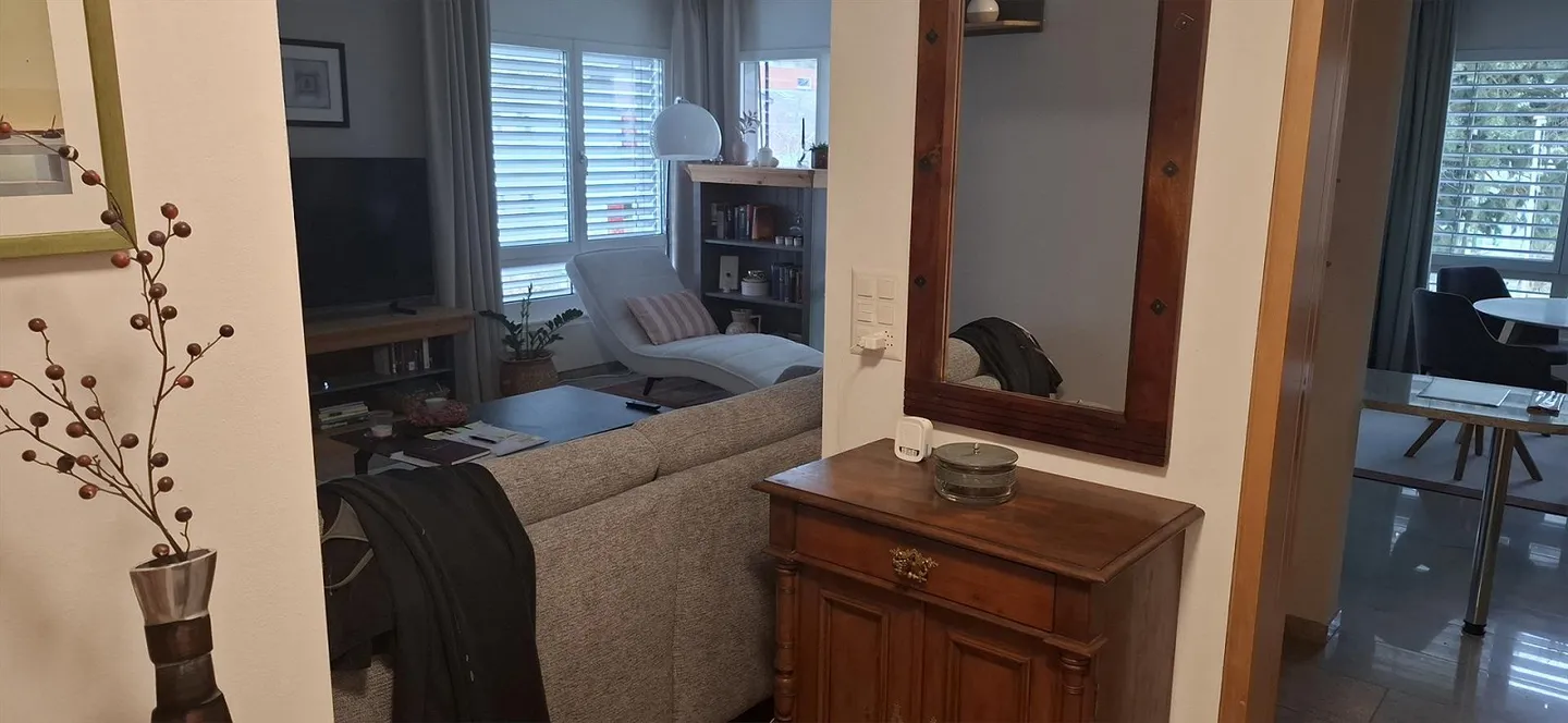 Petite appartement 2 pièces avec balcon et grande terrasse dans la verdure - Photo 8 sur 13