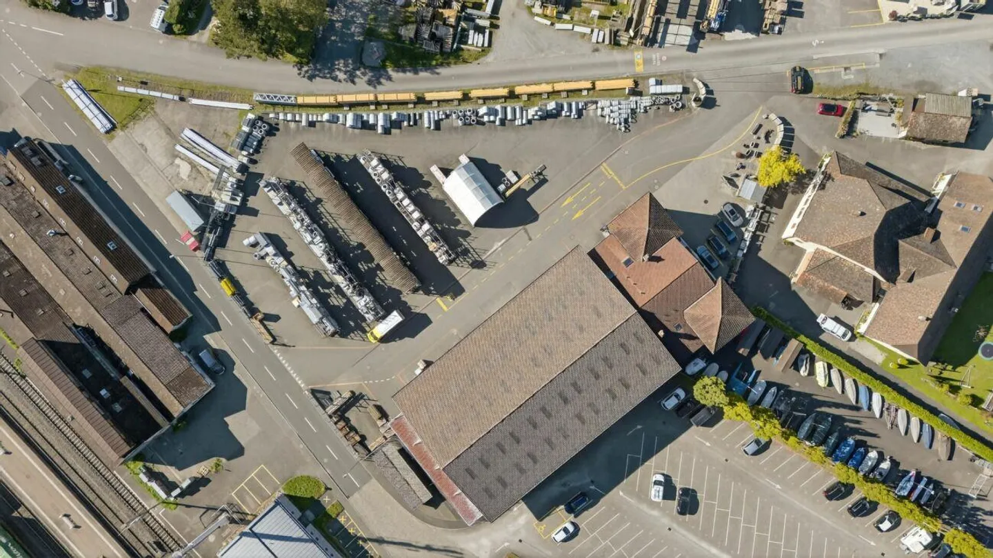 Versatile Commercial Property in Building Rights - Photo 2 of 4