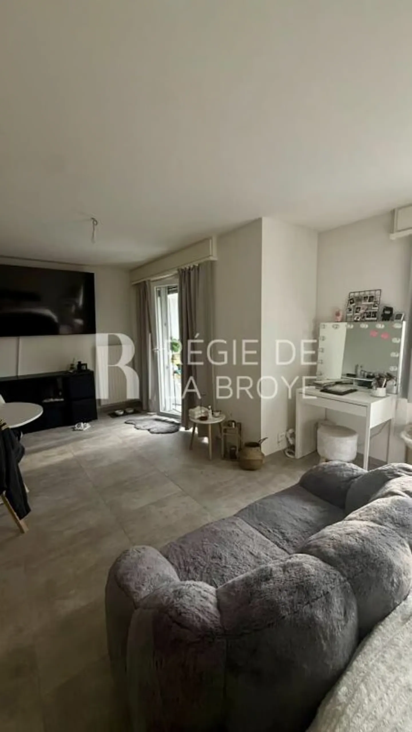Studio with balcony in Yverdon-les-Bains - Photo 10 of 13