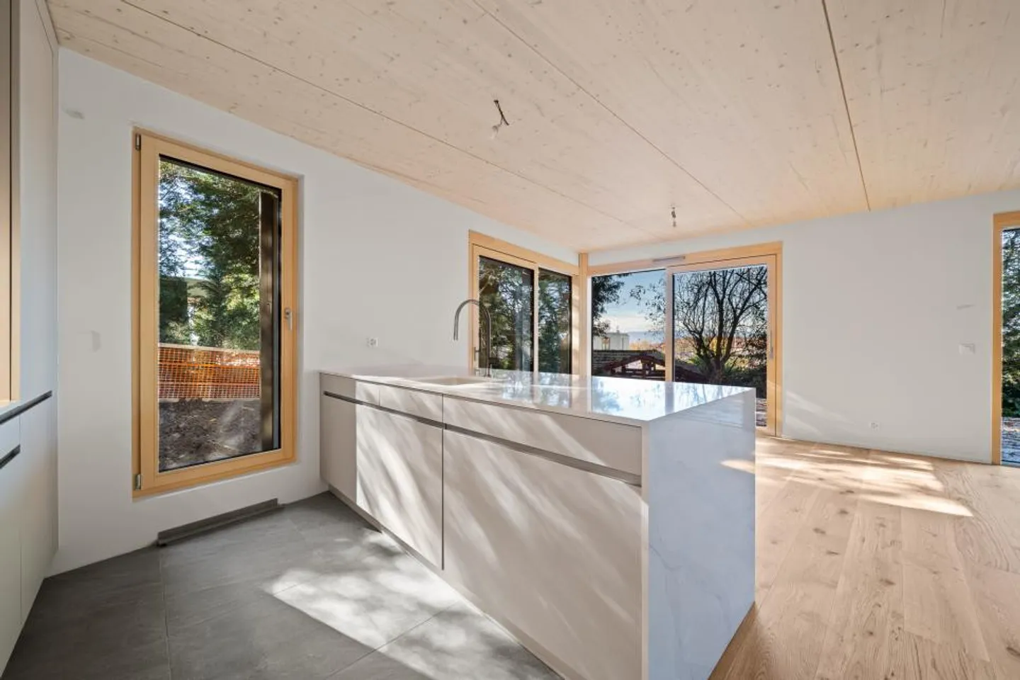 JUST DELIVERED IN THE HEIGHTS OF CHAILLY - Photo 9 of 12