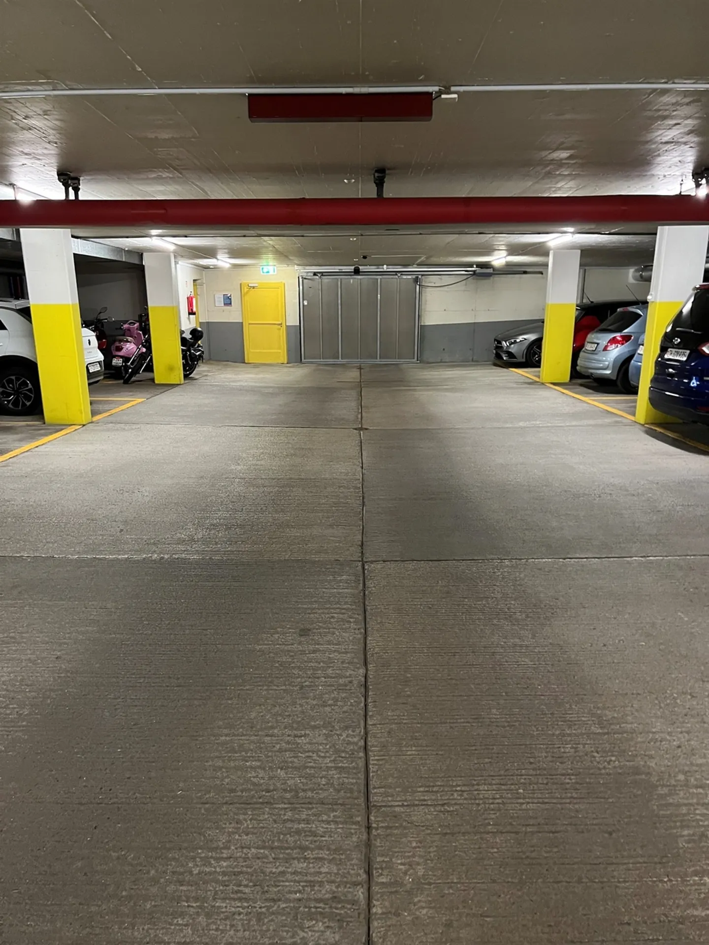 Posti auto in affitto - Foto 2 di 4