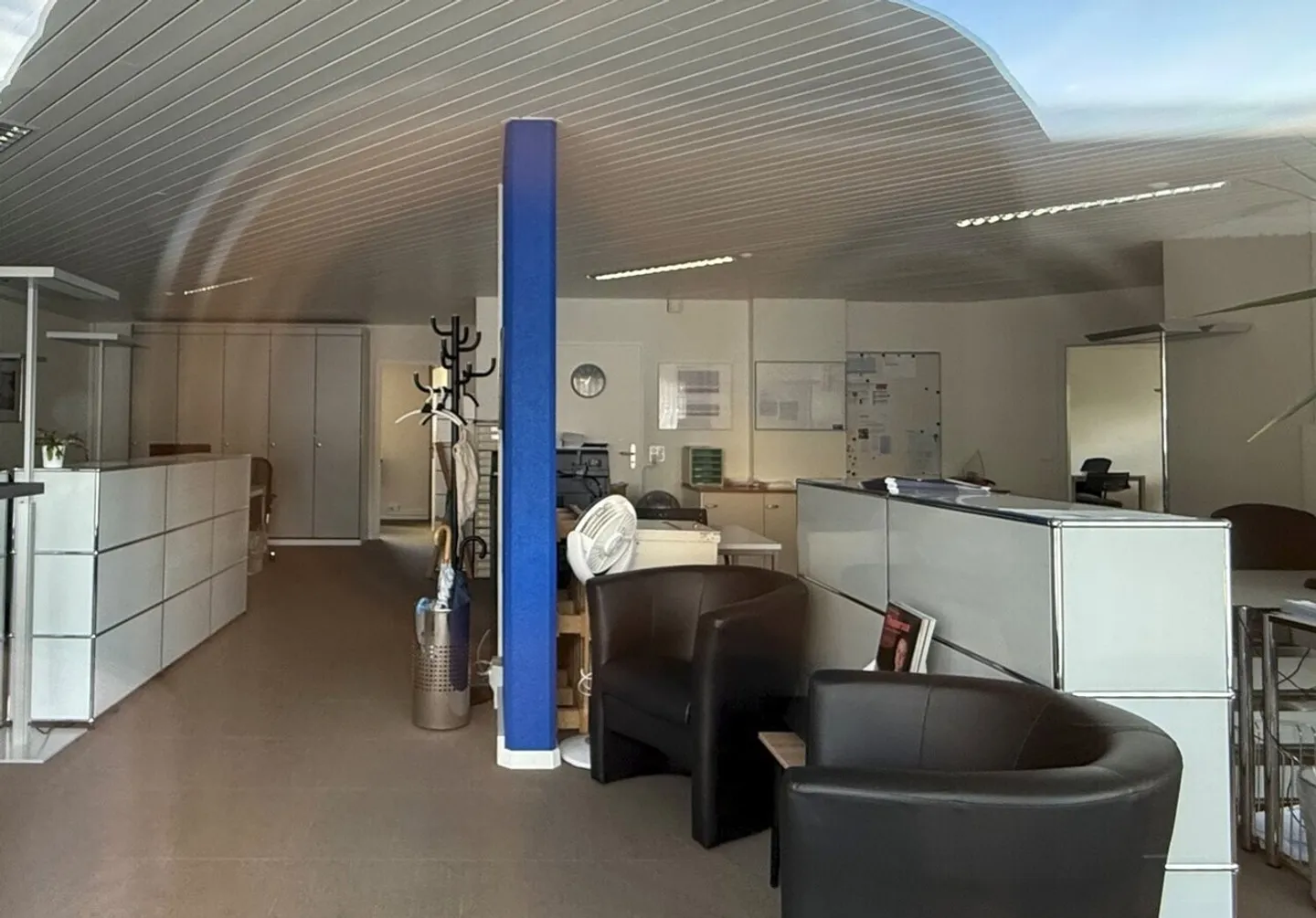 Attractive commercial, office or retail space on the ground floor (approx. 130m²) - Photo 3 of 8