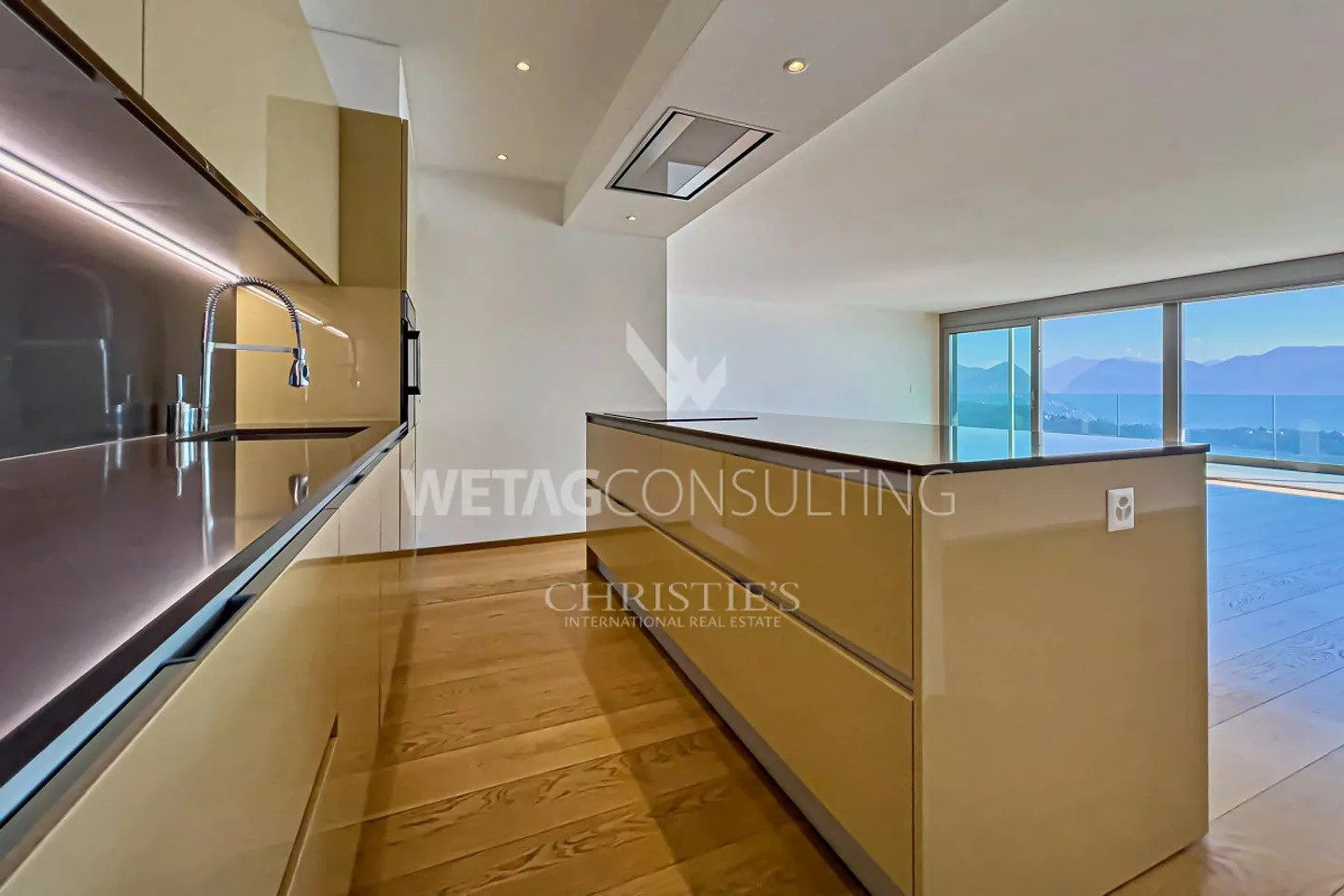 Prestigeträchtige Wohnung mit spektakulärem Blick auf den Luganerse... - Foto 4 von 12