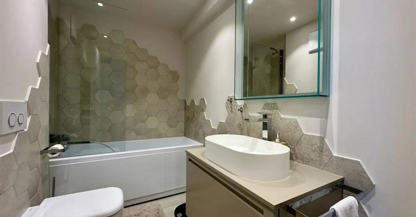 Spectacular volumes and contemporary charm in the heart of Burtigny - Photo 5 of 10