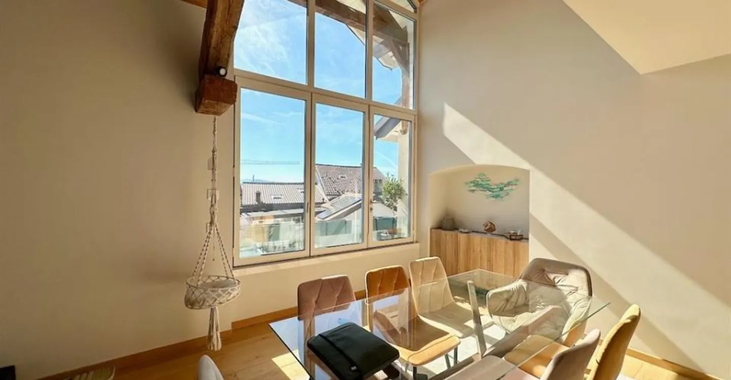 Spectacular volumes and contemporary charm in the heart of Burtigny - Photo 10 of 10