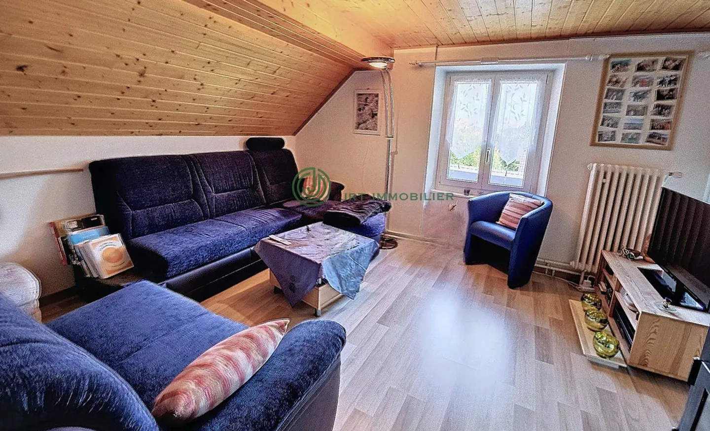 Val-de-Travers (NE) – Large 10.5 room house, modular as desired - Photo 4 of 14