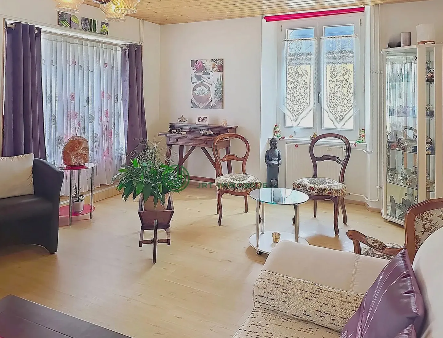 Val-de-Travers (NE) – Large 10.5 room house, modular as desired - Photo 5 of 14