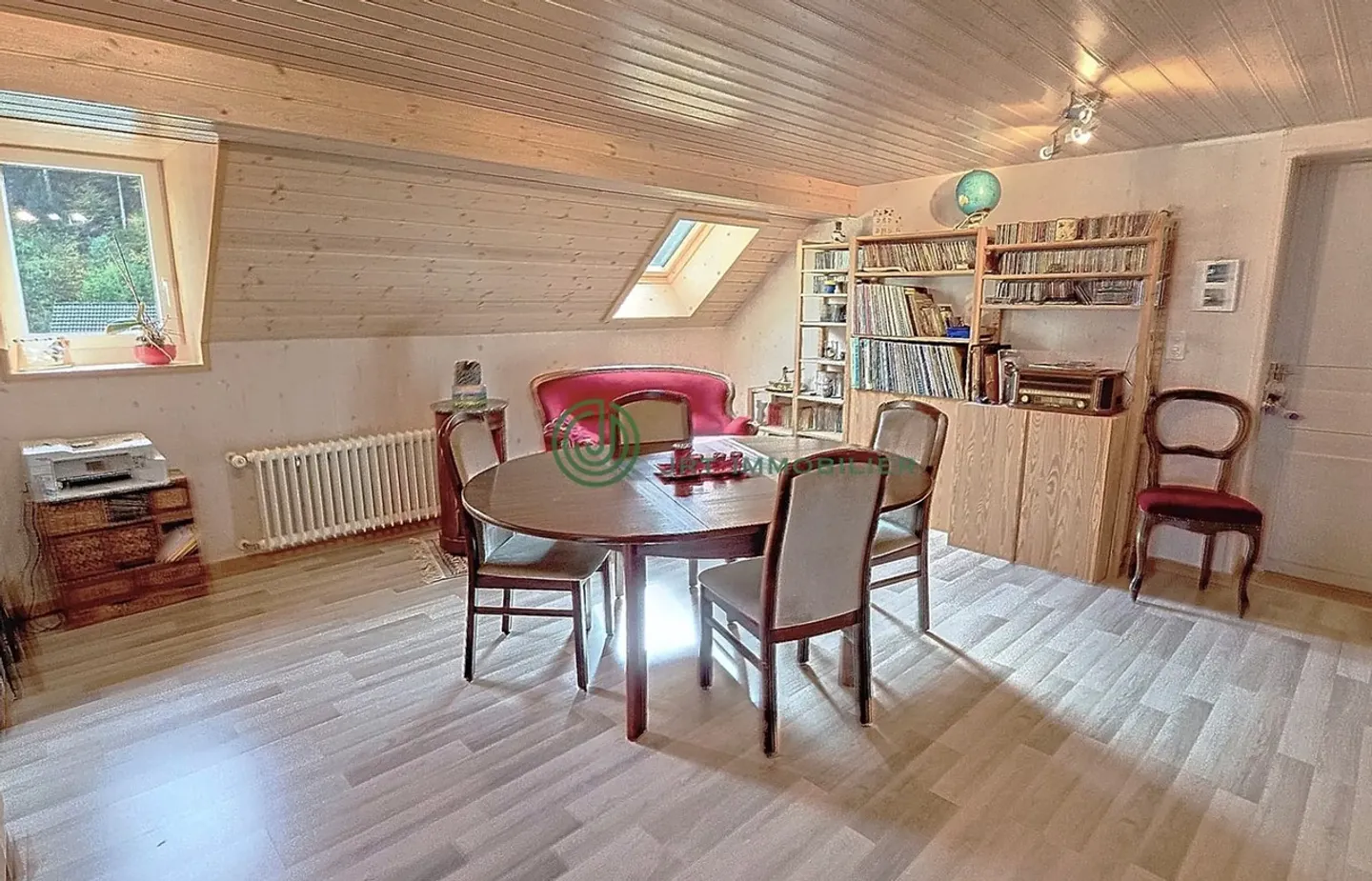 Val-de-Travers (NE) – Large 10.5 room house, modular as desired - Photo 7 of 14