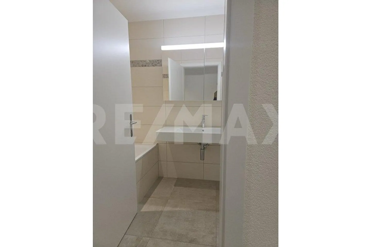 First rental: Magnificent new 4.5-room apartment with private garden! - Photo 7 of 12