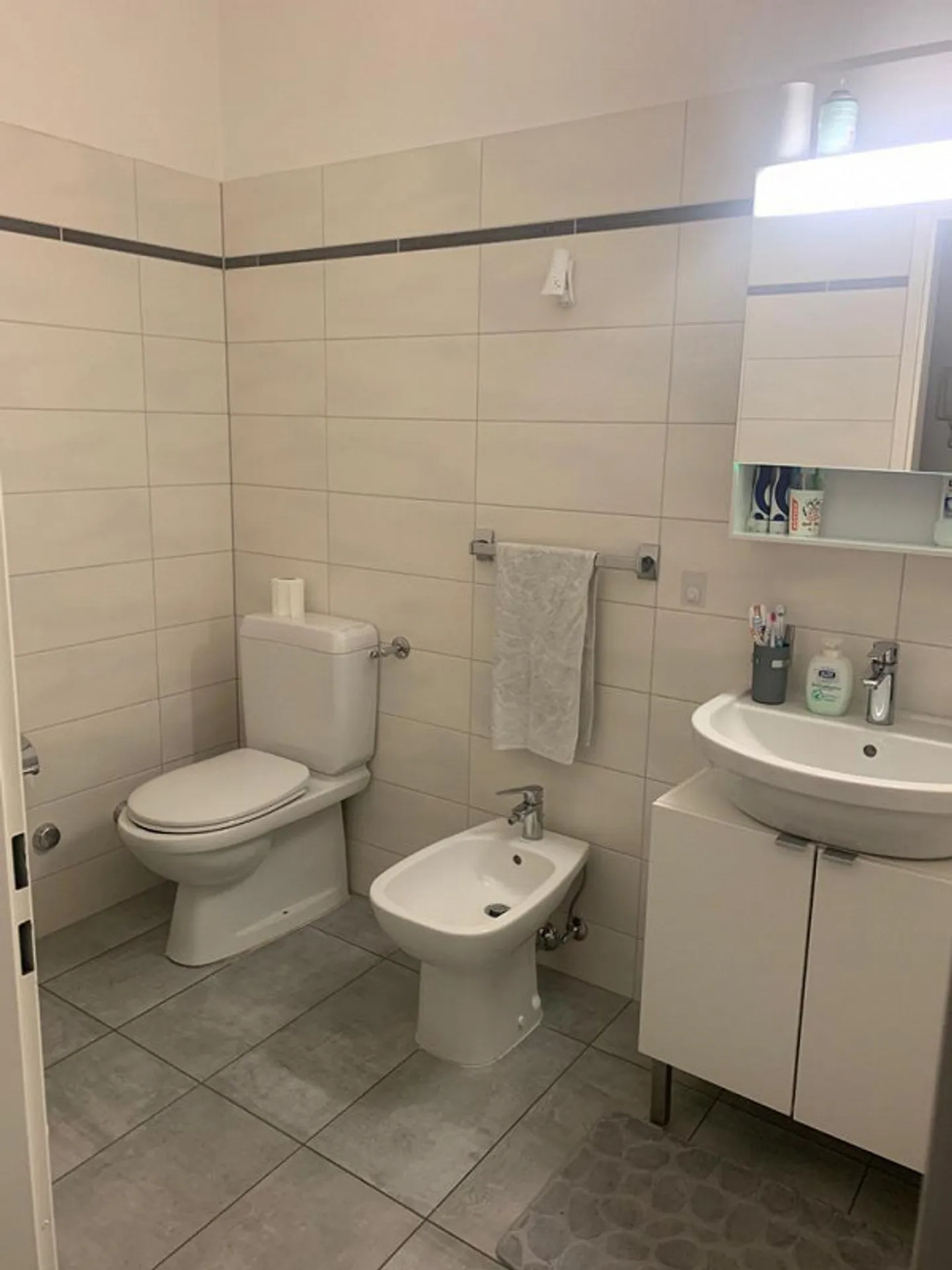 COPIE - APPARTEMENT 3.5 PIÈCES - ZONE SERVIE ET TRANQUILLE - Photo 9 sur 10