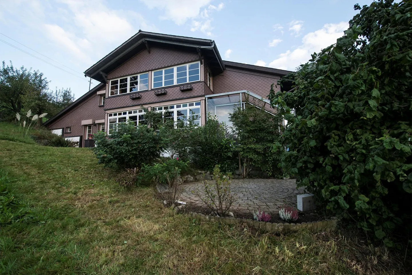 Ferme rénovée de premier plan avec appartement et dépendances - Photo 26 sur 30