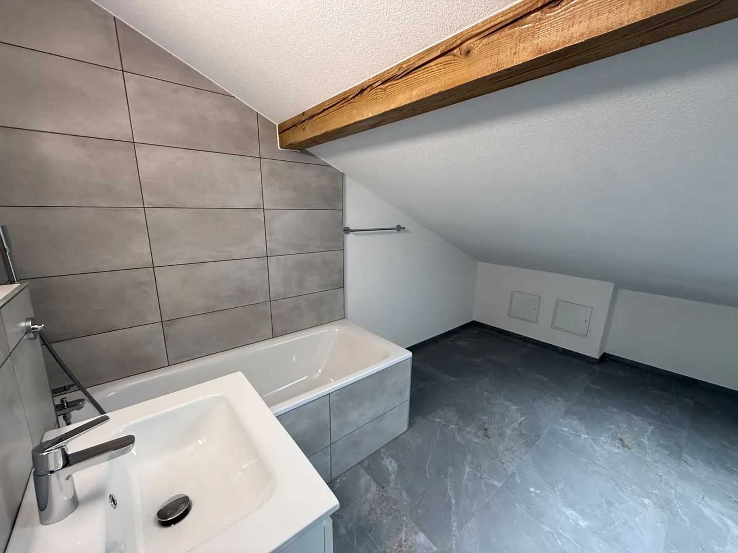 Spacious Family Home with Workshop - Photo 15 of 39
