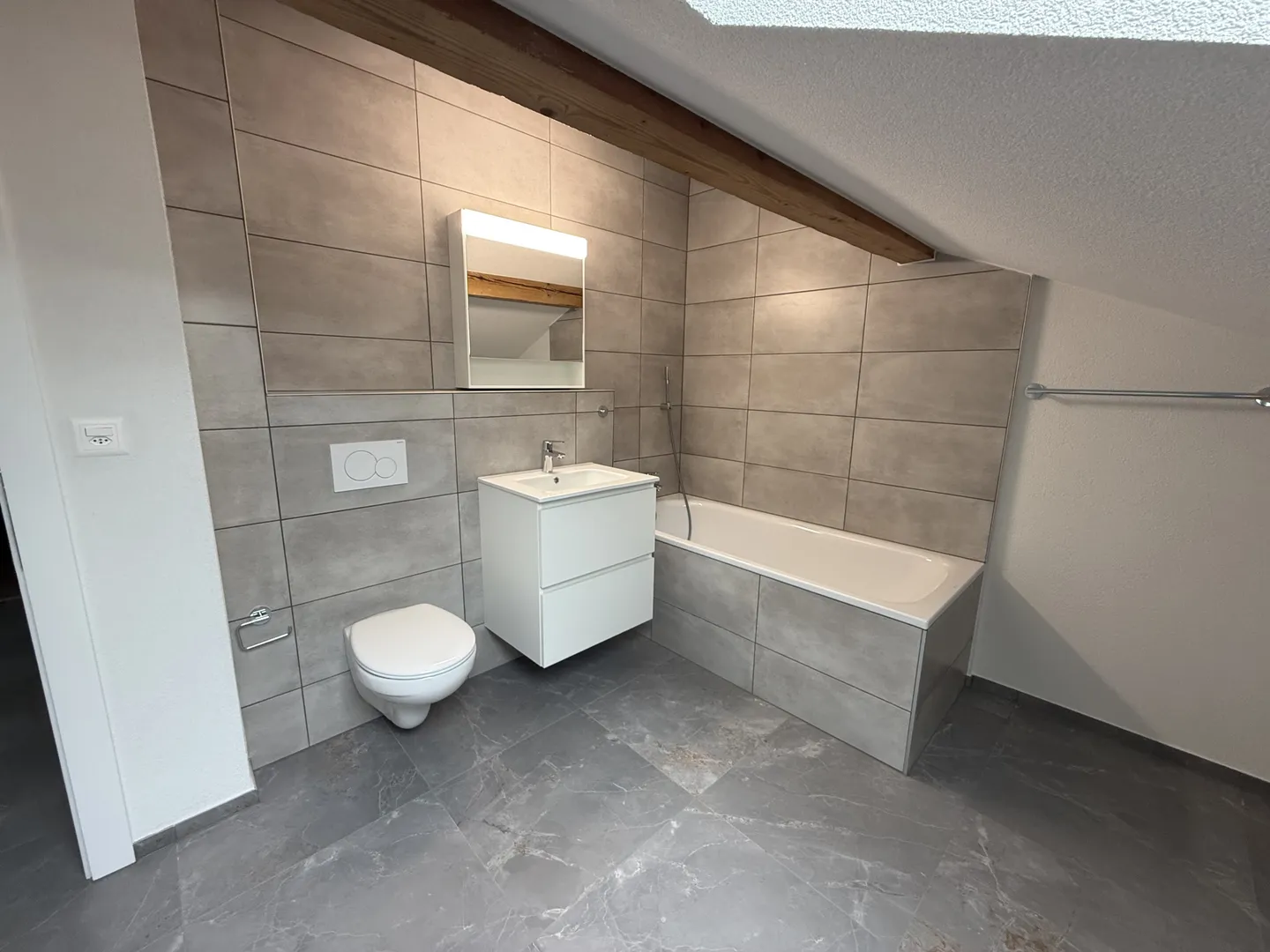 Spacious Family Home with Workshop - Photo 17 of 39