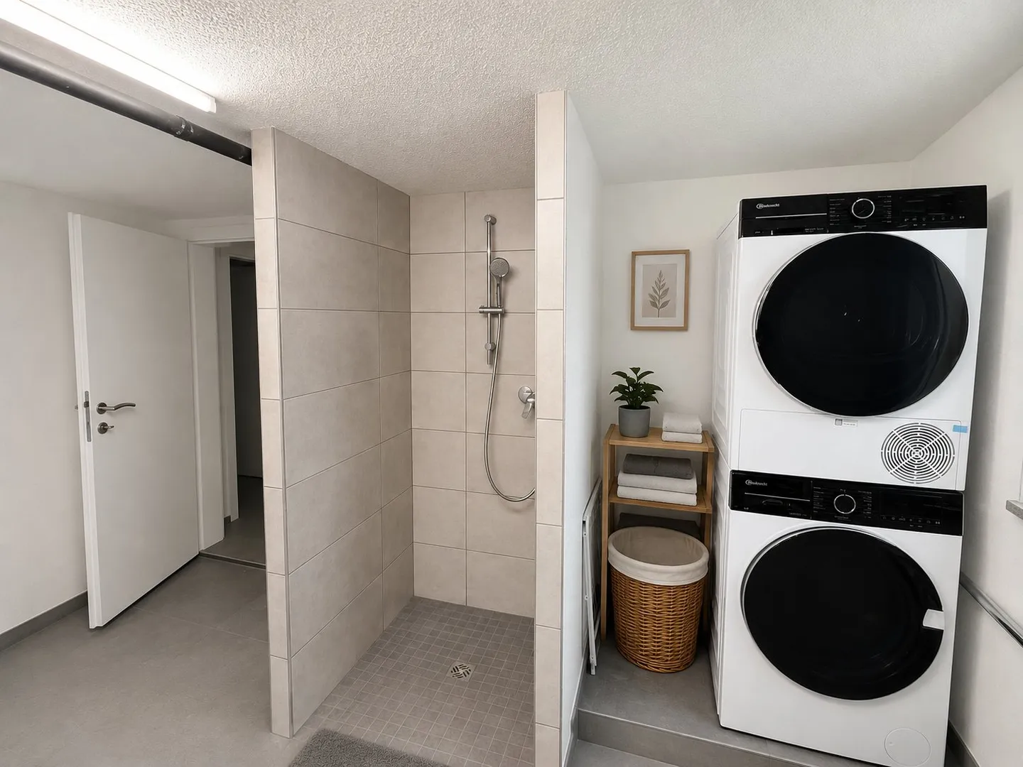 Spacious Family Home with Workshop - Photo 19 of 39