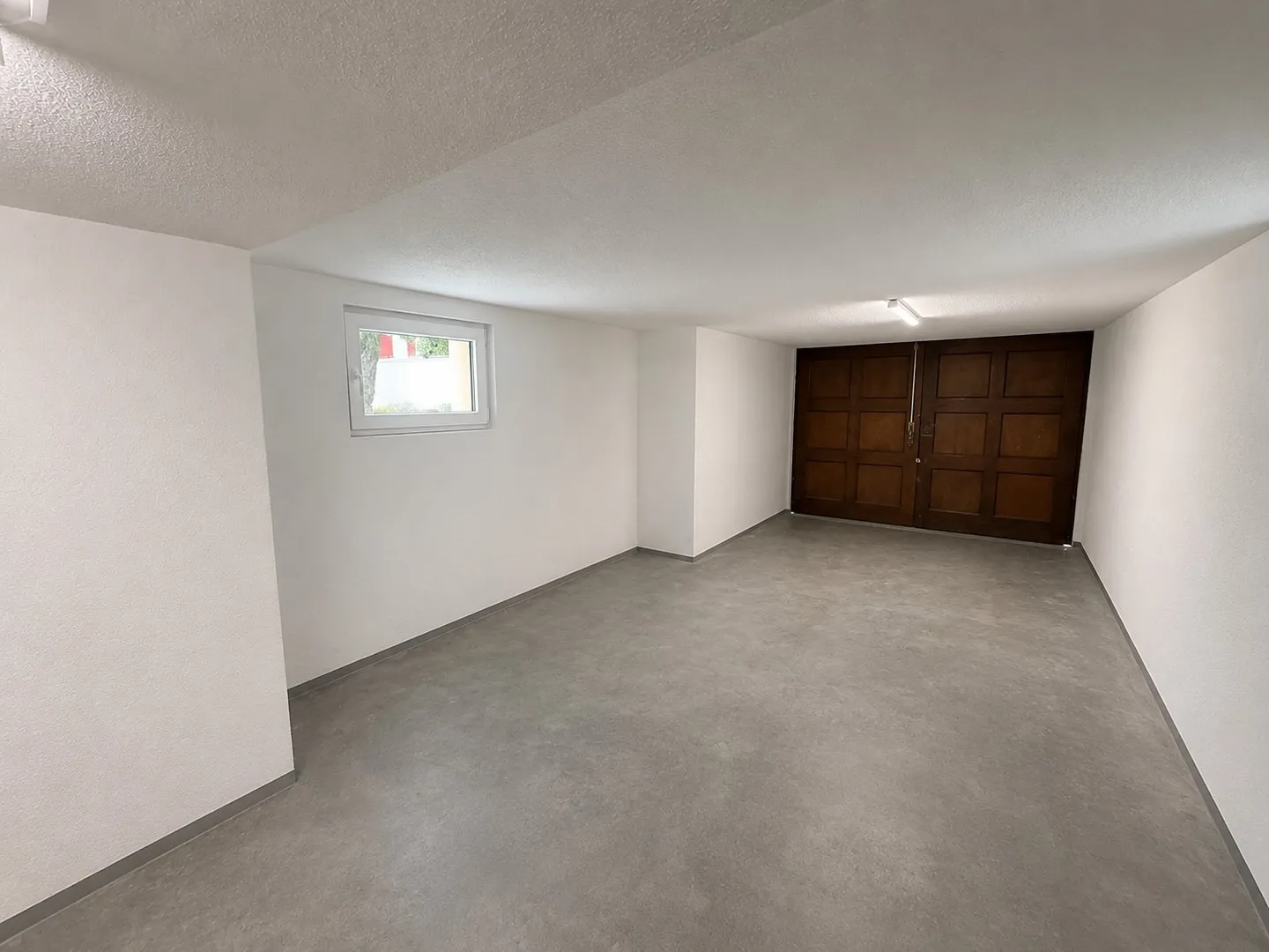 Spacious Family Home with Workshop - Photo 20 of 39