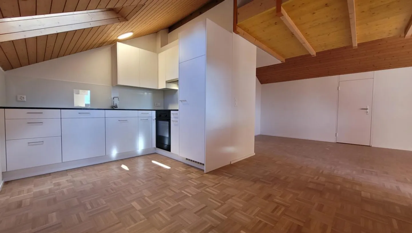 Dachwohnung - zeitlos, einzigartig, inspirierend - Foto 2 von 5