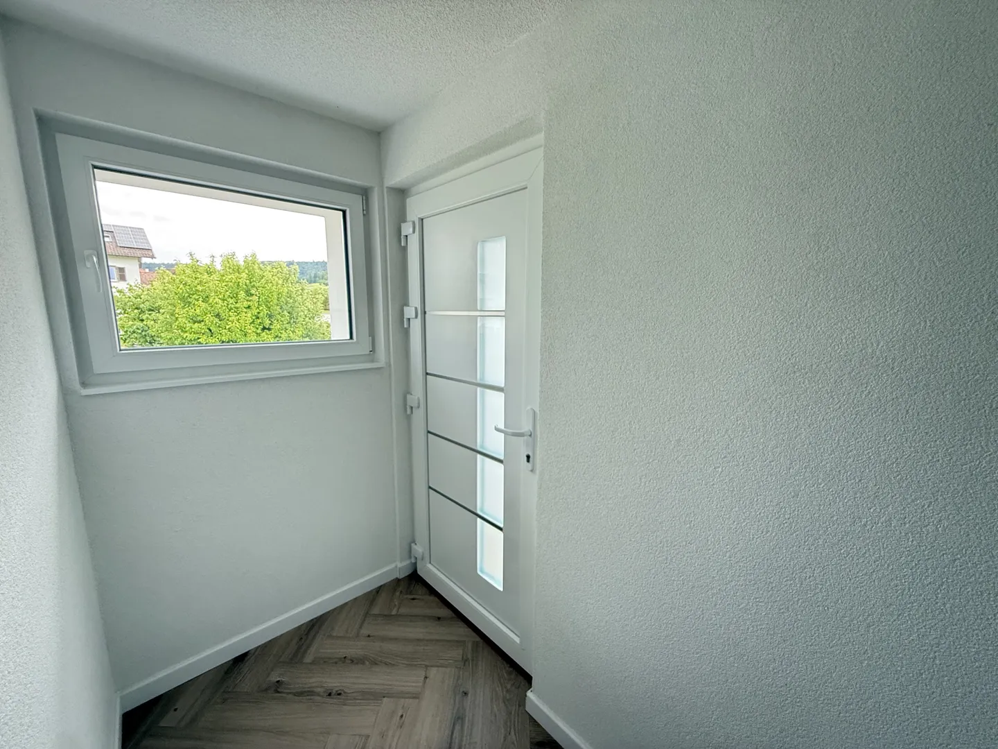 Spacious Family Home with Workshop - Photo 27 of 39