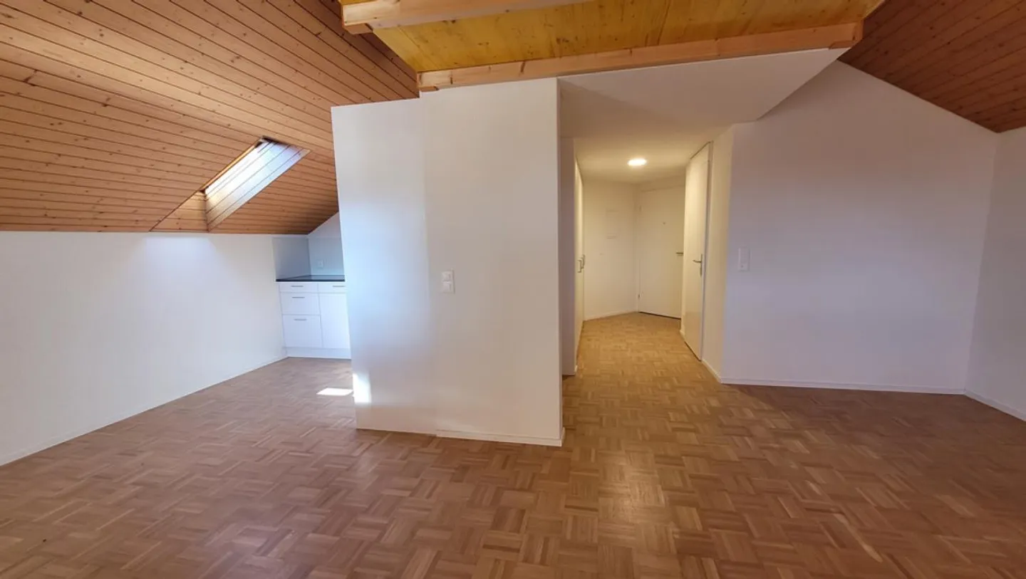 Dachwohnung - zeitlos, einzigartig, inspirierend - Foto 4 von 5