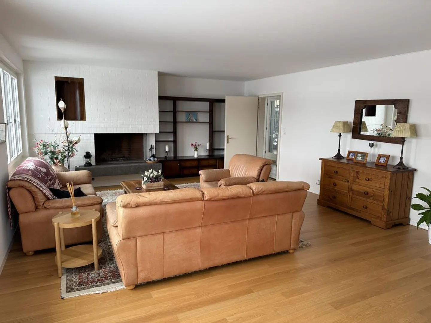 9-Zimmer-Einfamilienhaus in Adlikon - Foto 1 von 12