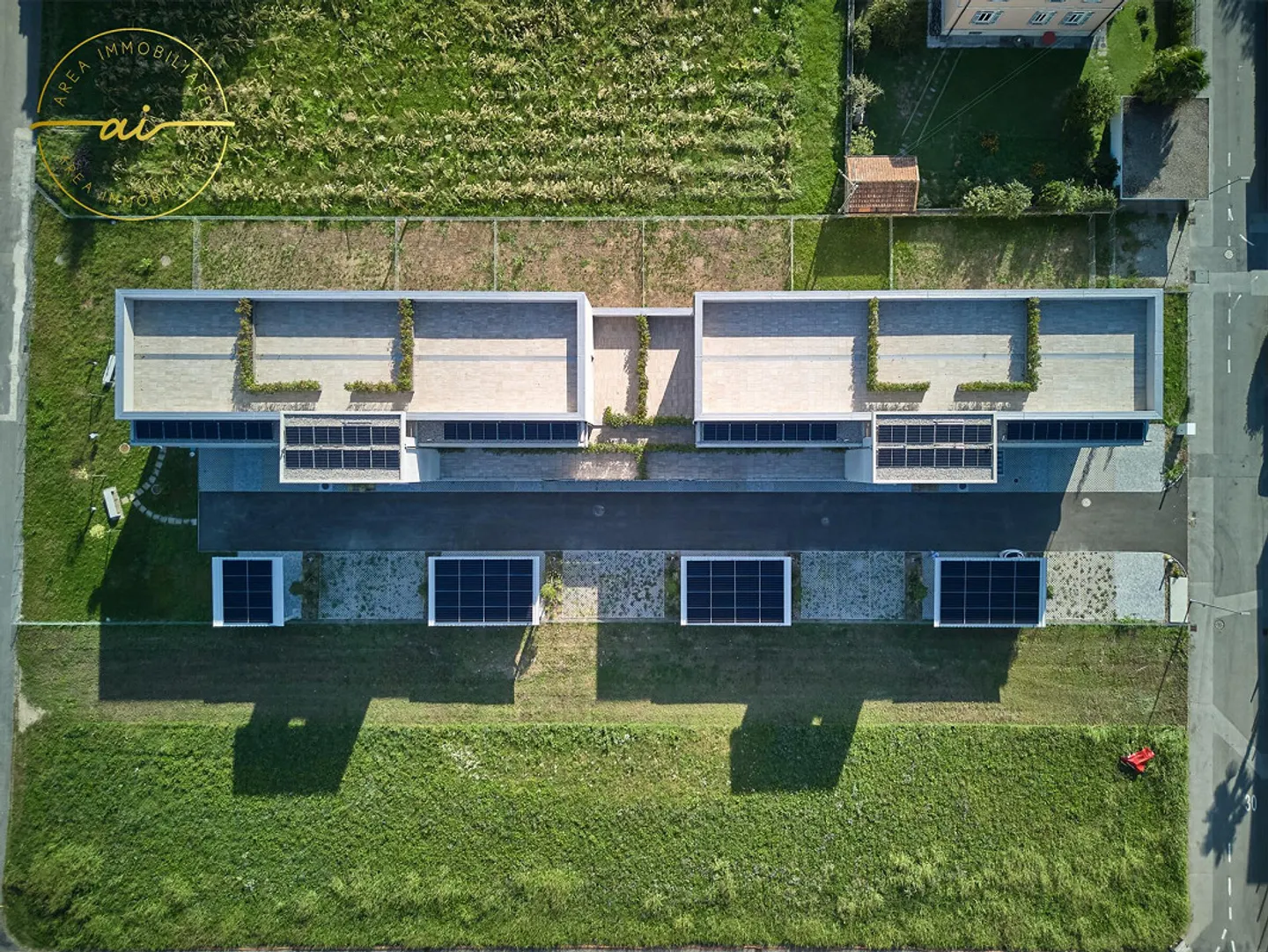 APPARTEMENT 3.5 PIÈCES AVEC SUPERBE TERRASSE À BALERNA - Photo 9 sur 9