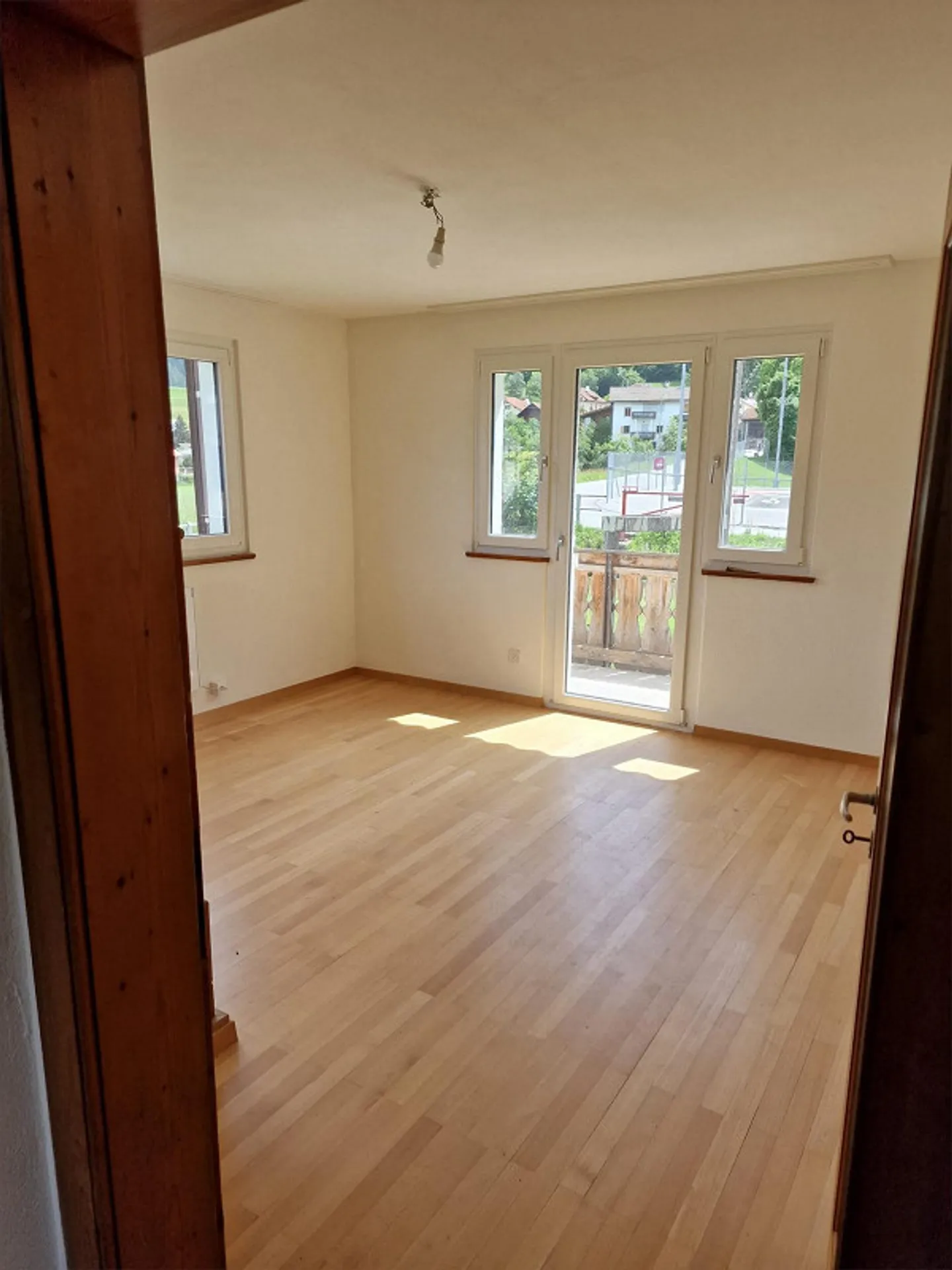 Affascinante casa unifamiliare di 5 stanze - Foto 9 di 15