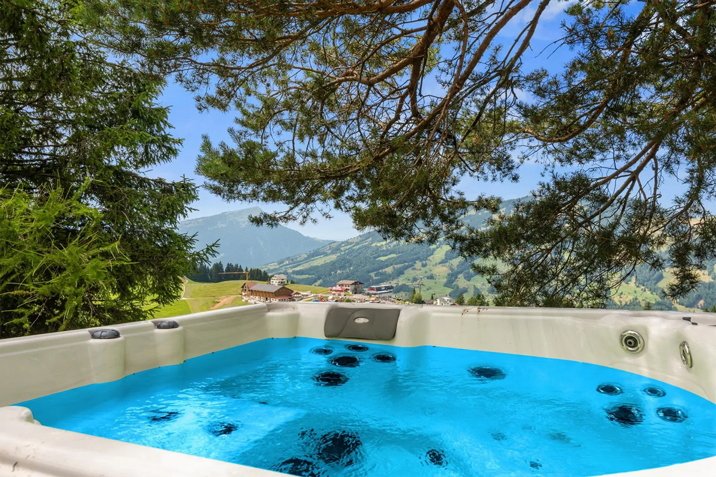 Chalet with unobstructed panoramic view at Mostelberg / Sattel (SZ) - Photo 7 of 11