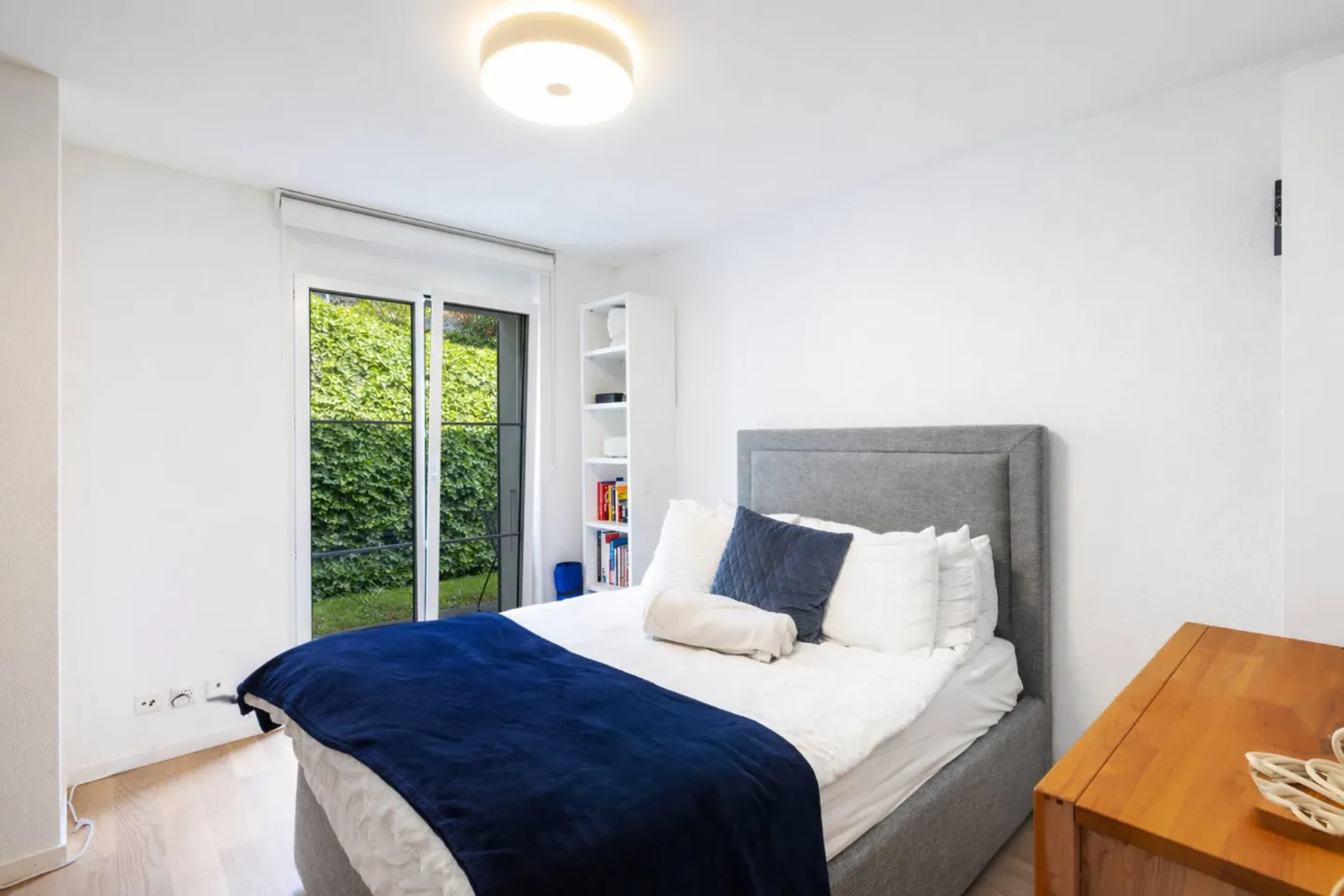 Appartement spacieux de 5,5 pièces avec terrasse et grand jardin - Photo 7 sur 12