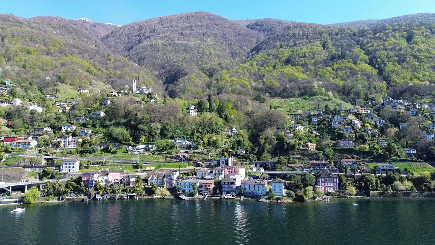 Direkt am Lago Maggiore – Einzigartiger Zweitwohnsitz am Wasser - Foto 12 von 30