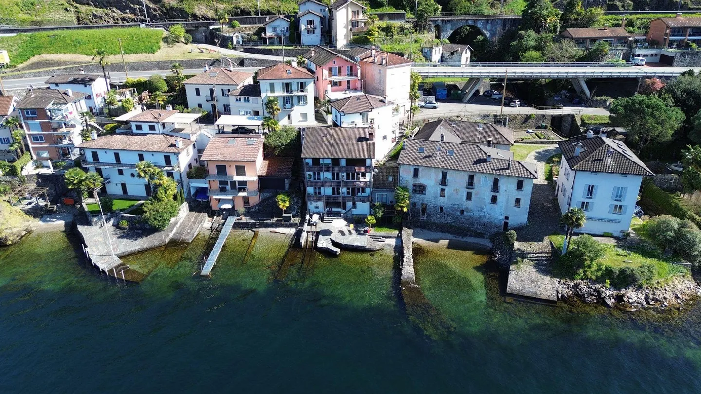 Direkt am Lago Maggiore – Einzigartiger Zweitwohnsitz am Wasser - Foto 13 von 30