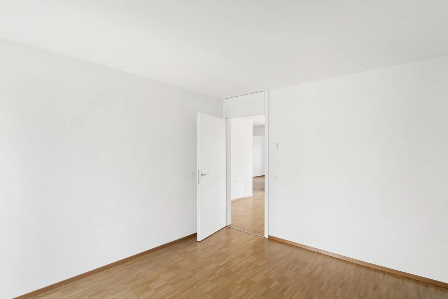 Bright apartment in a quiet area - Photo 9 of 10