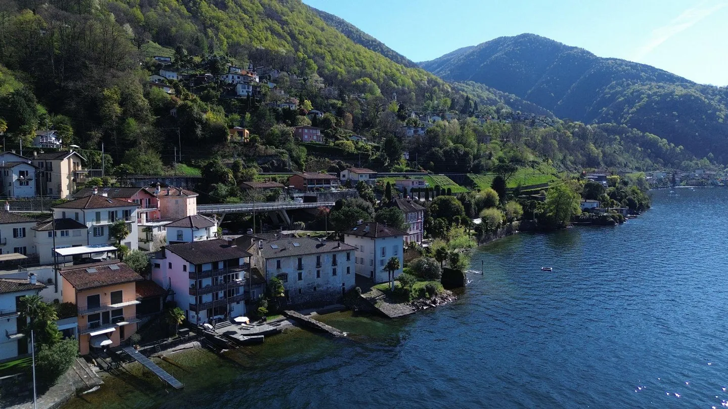 Direkt am Lago Maggiore – Einzigartiger Zweitwohnsitz am Wasser - Foto 19 von 30