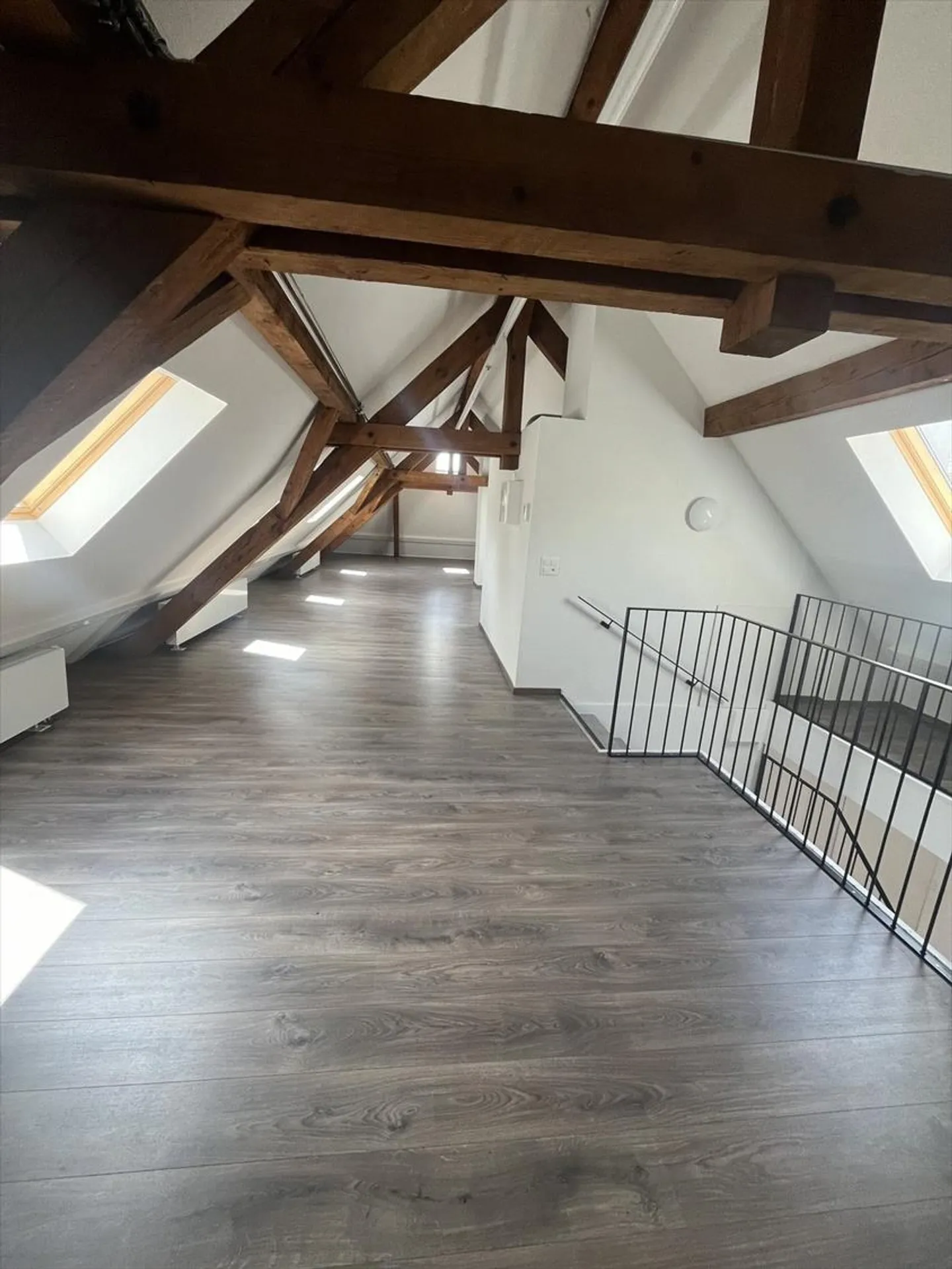 Bellissimi locali di 110 m2 su due livelli ristrutturati - Foto 1 di 7